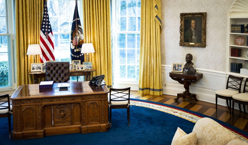 oval office of the white house