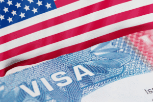 Visas humanitarias en Estados Unidos: ¿Qué perdona la visa VAWA, la visa T y la visa U?