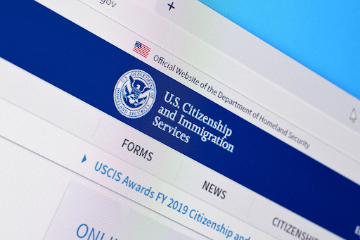historial migratorio USCIS