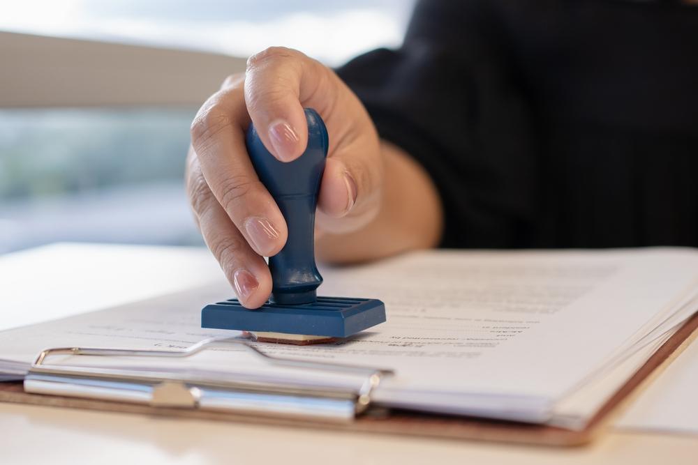 ¿Cómo puedo encontrar el estado de mi caso de USCIS?